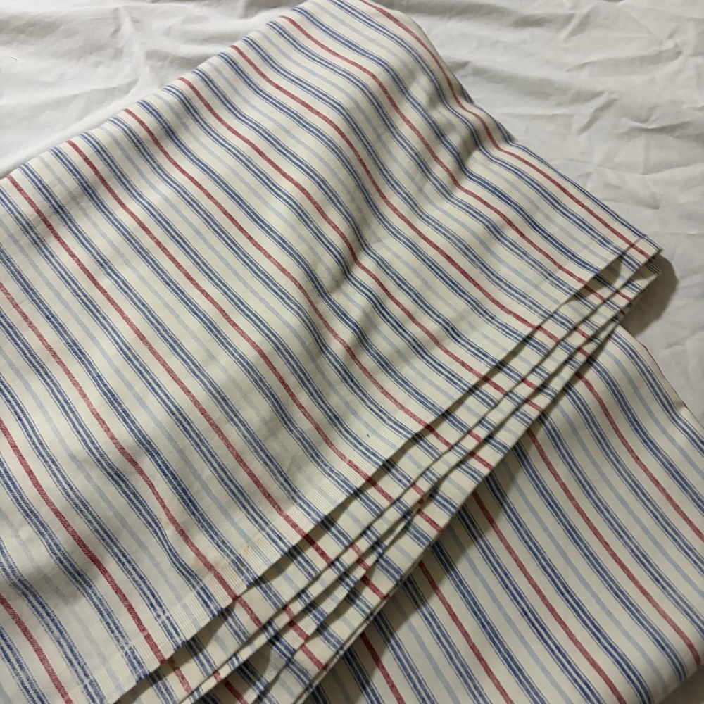 West Point Stevens full size flat sheet